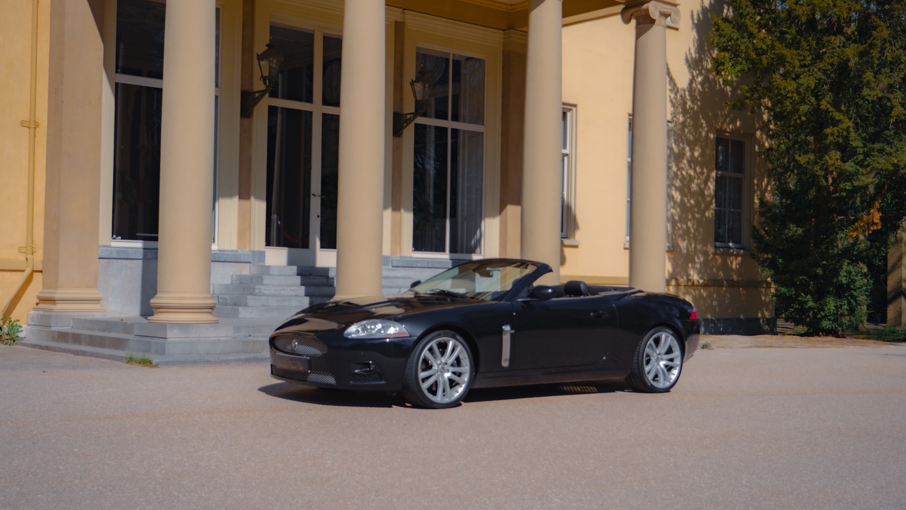 Jaguar XKR